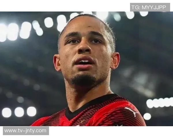 奥卡福本赛季表现出色利兹联6场打入2球超越米兰上赛季数据