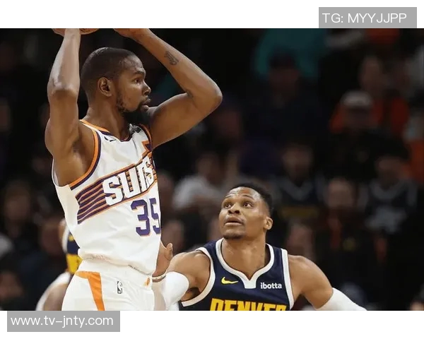 卡斯尔强调提升落位速度以便为文班亚马创造更大空间应对包夹挑战