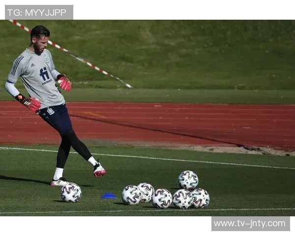 德赫亚深情致敬阿尔巴：你是场上场下的榜样与朋友