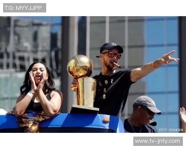 NBA杯历史场均得分榜揭晓福克斯领衔东亚约字紧随其后