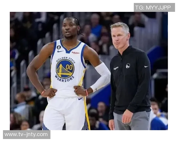 库明加回应续约争议称现场球迷与网络评论者看法截然不同